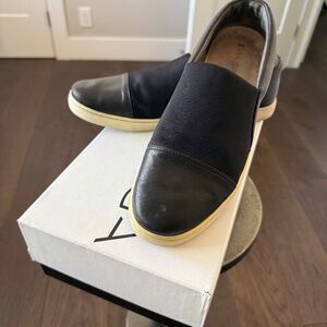 Via Spiga V-Raine2 Black Slip-On Sneakers Size 9 Leather Platform